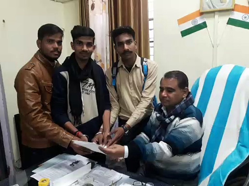 प्रायोगिक परीक्षा में मनमानी से देते अंक, विद्यार्थियों में रोष