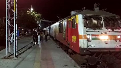 दो हिस्सों में बंटी पंजाबमेल