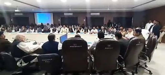 पूर्व विधायक ने प्रभारी मंत्री के जोड़े हाथ