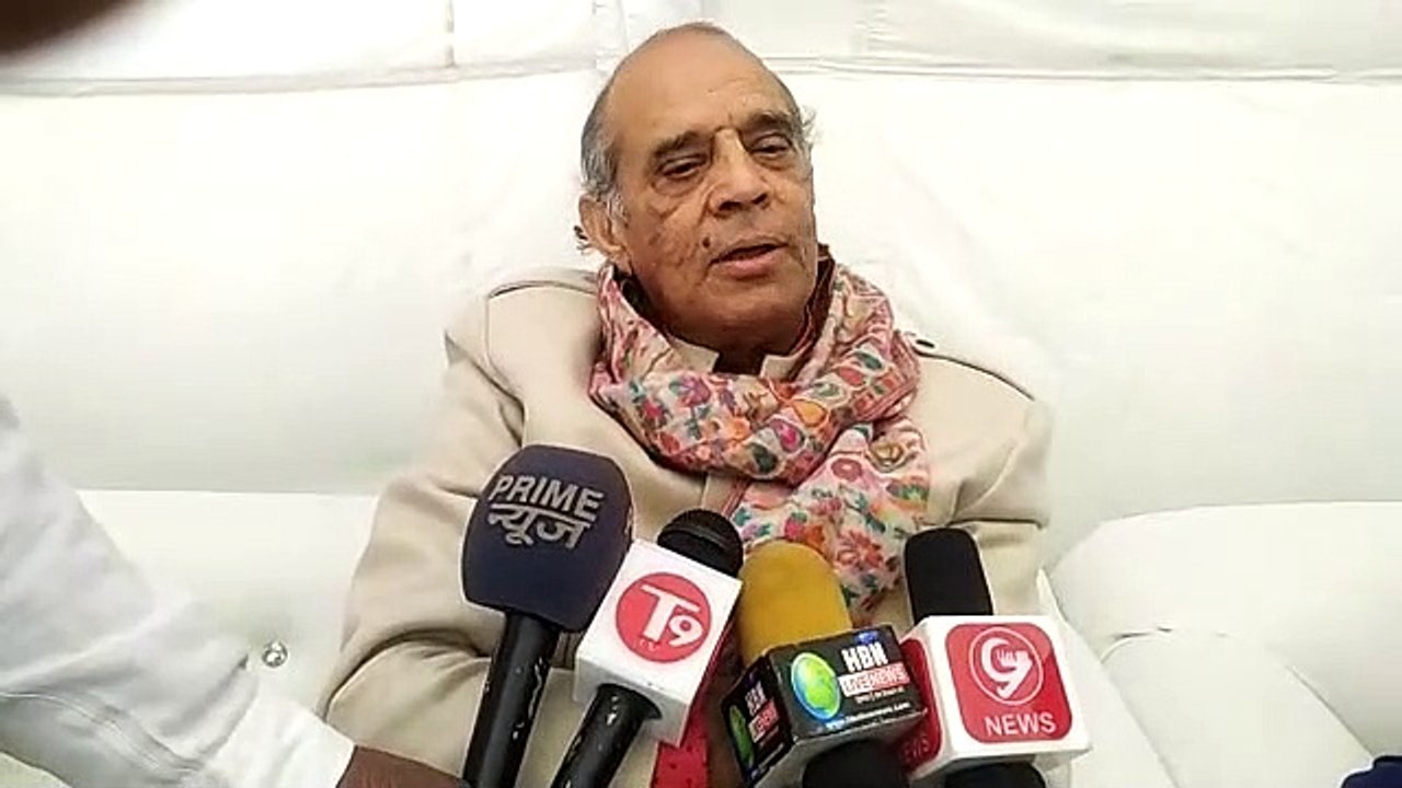 कवि हरिओम पंवार का दावा, बोले- मनमोहन सिंह और म...