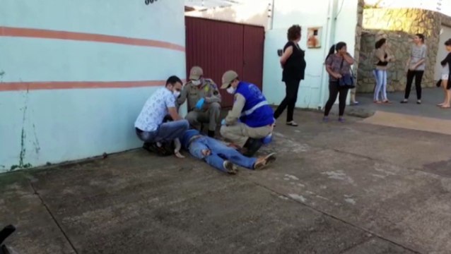 Homem fica ferido ao cair de moto no Bairro Coqueiral