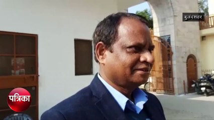 बीएसए ऑफिस के रजिस्टर में हाजिरी लगाकर गायब मिले सरकारी