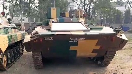इंदौर में देर रात आए सेना के टैंक, उतरी हथियारों की खेप, रातभर चला सिलसिला, देखें