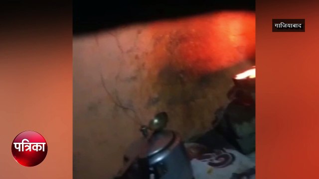Video: पुलिस चौकी बनी मयखाना, पुलिसकर्मियों का जाम छलकाने और मीट बनाने का वीडियो वायरल