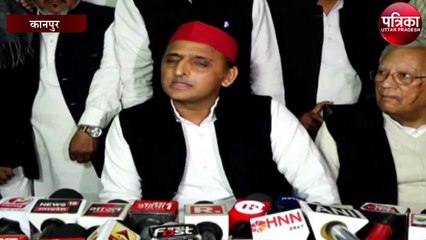 मृतक की मां से बोले अखिलेश, मुझे पता है कि आपका बेटा निर्दोष