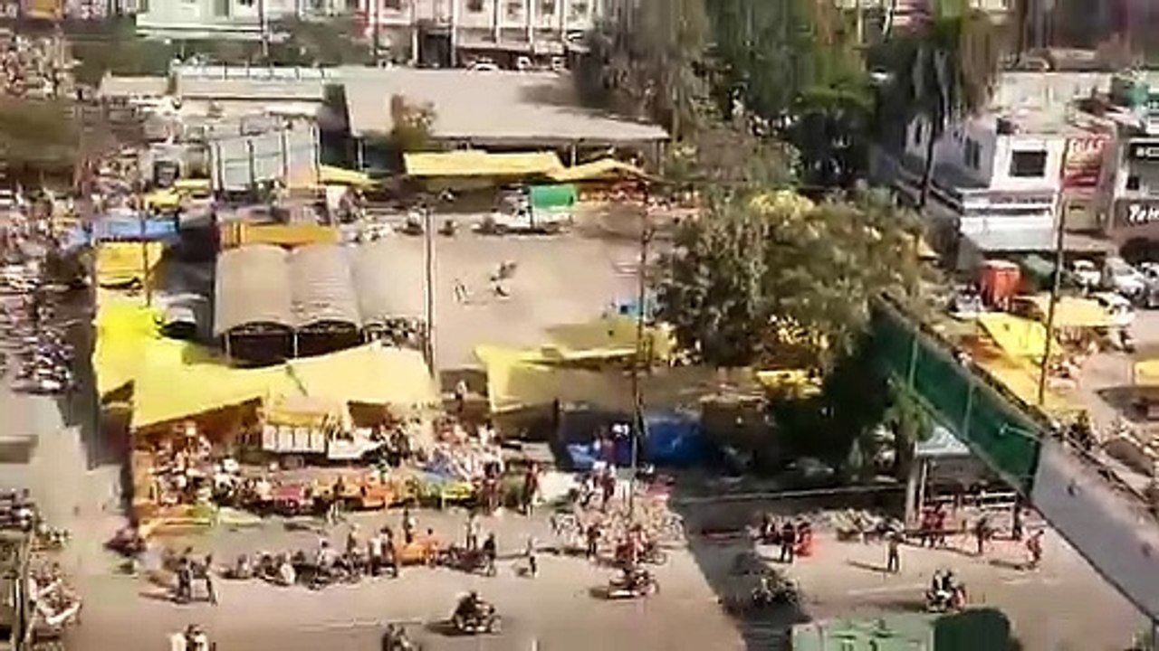 नगर निगम ने दूसरी जगह शिफ्ट करवाया हाट बाजार, जगह के लिए भिड़े दुकानदार