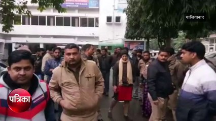 पैसे के बटवारे को लेकर इंस्पेक्टर आैर सिपाही में जमकर