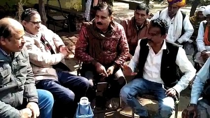 टेल क्षेत्र में पानी बढ़ाने की मांग को लेकर अधिकारियों से मिला किसानों का प्रतिनिधिमंडल
