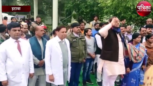 सैफई मेडिकल यूनिवर्सिटी में संसदीय कार्य मंत्री सुरेश खन्ना ने किया दौरा