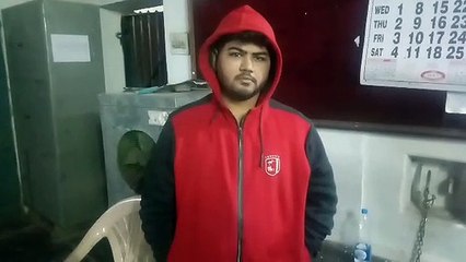 मेडिकल संचालक ने सरकंडा टीआई व आरक्षक को पीटा, कार पार्किंग का विवाद