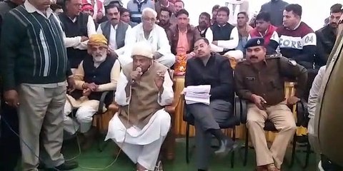 प्रभारी मंत्री ने जनप्रतिनिधियों पर कसा तंज