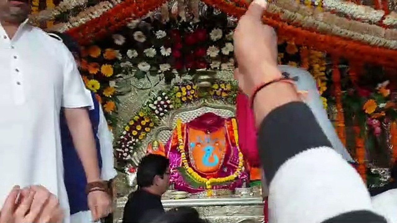 खजराना गणेश को नमन के साथ शुरू किया नया साल, रात १२ बजे महाआरती, पहुंचेंगे ४ लाख भक्त
