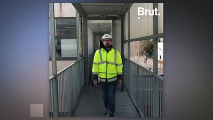 What's going on inside a recycling center