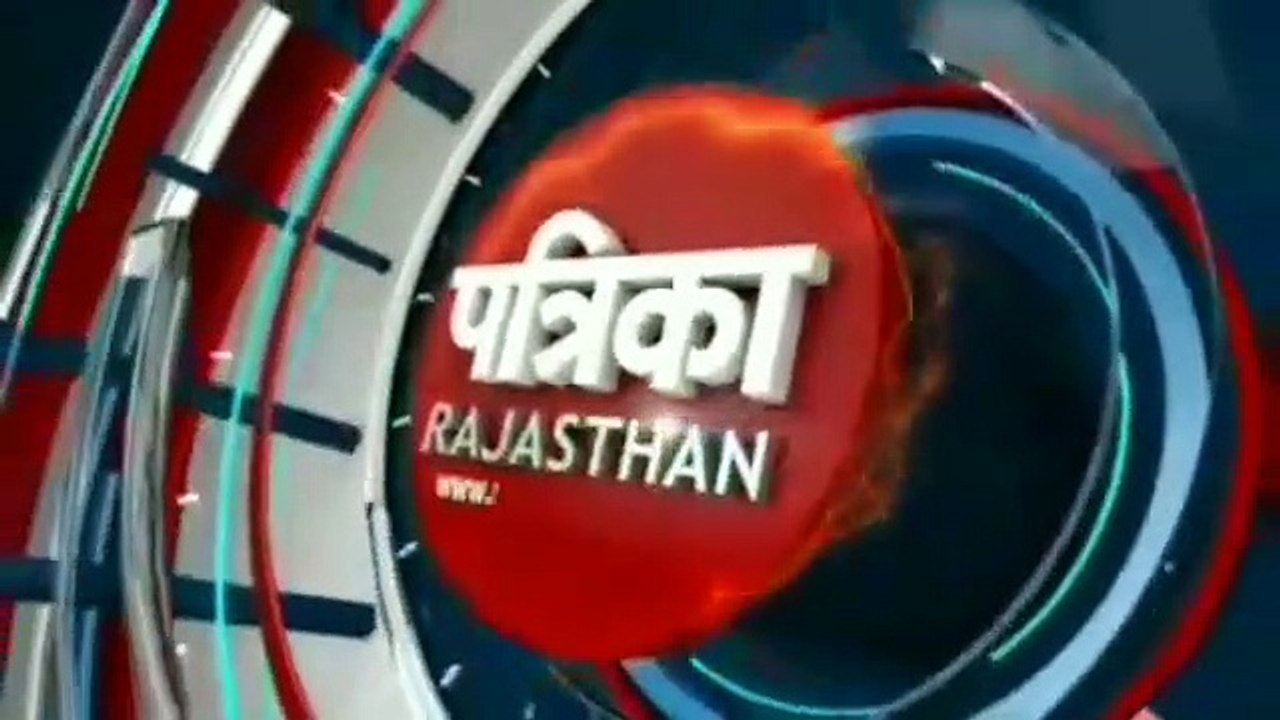 Tempo breaks fail, collides with railway gate in hanumangarh