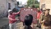 Video: ढोल बजाकर कुख्यात गोतस्कर के घर कार्रवाई करने पहुंची पुलिस, जब्त की 50 लाख की संपत्ति