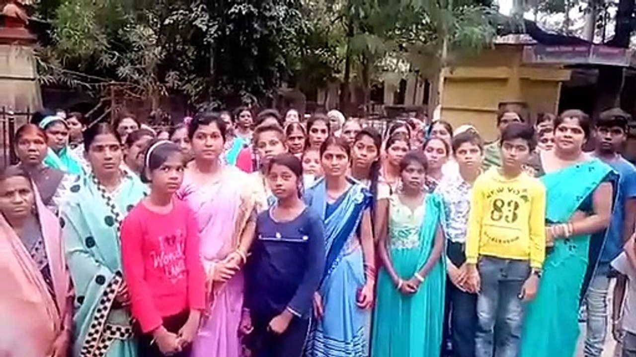 गर निगम चुनाव: भाजपा प्रत्याशी पर लगा शराब बांटने का आरोप, कार्रवाई को लेकर थाने पहुंची महिलाएं