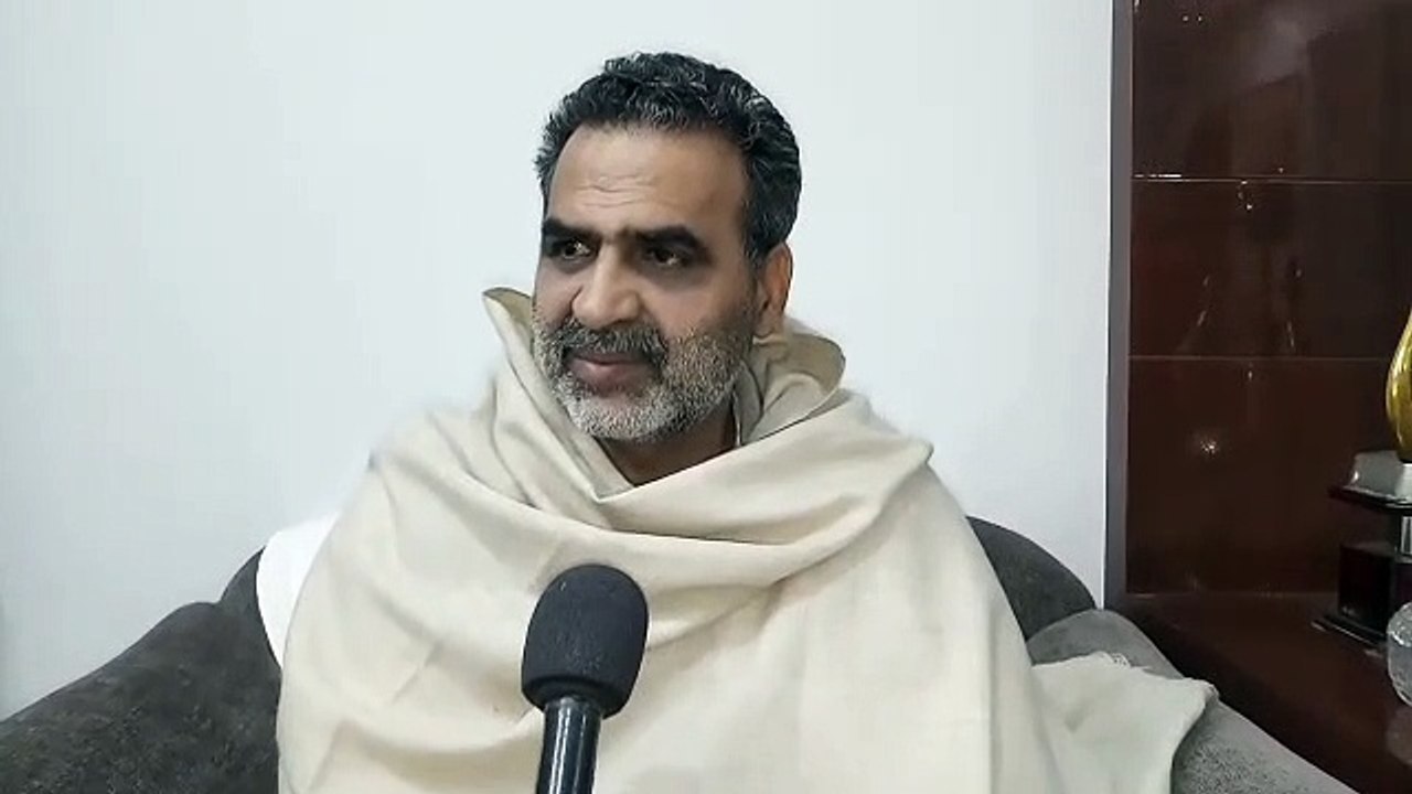 केंद्रीय मंत्री बोले- कई जन्म लेने के बाद भी सा...