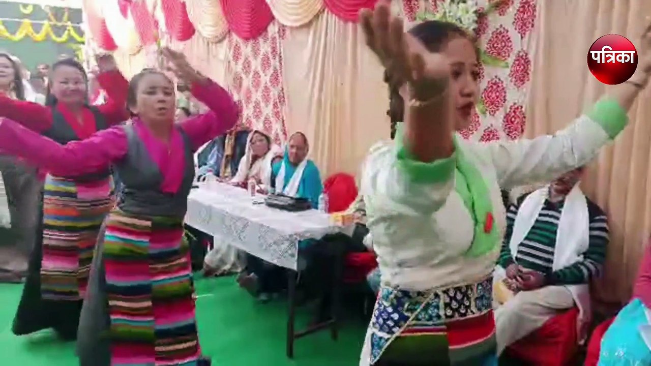 आप भी देखना चाहते हैं....तिब्बत महिलाओं का डांस तो, देखिए वीडियो