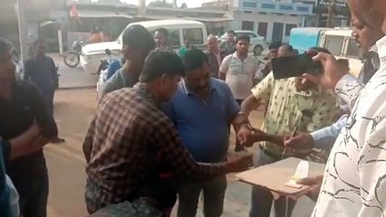 बंदी को वीआईपी सुविधा देने के लिए जेल का सिपाही 10 हजार रुपए रिश्वत लेते पकड़ाया