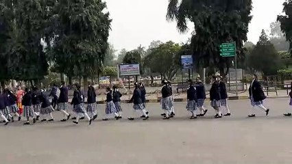 छात्राओं ने न‍िकाली जागरूकता रैली