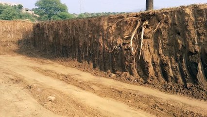 खेत की मिट्टी बेचने को मजबूर माटी का लाल