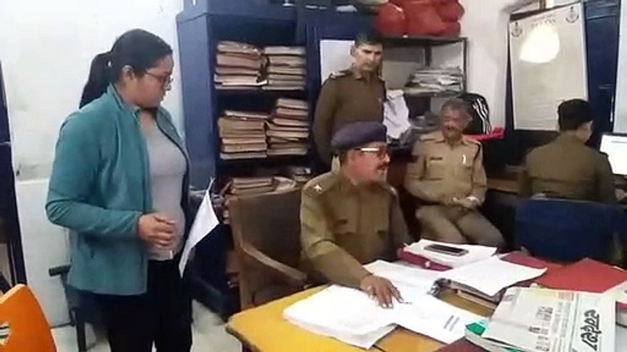 indore-rewa express theft
