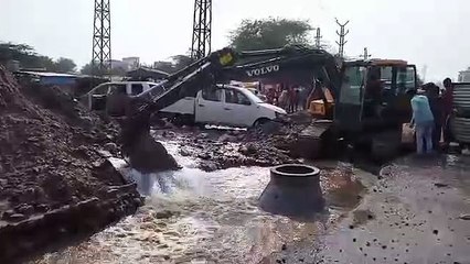 फिर फूटा फव्वारा