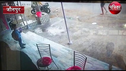 Auto accident School Children survive see Video