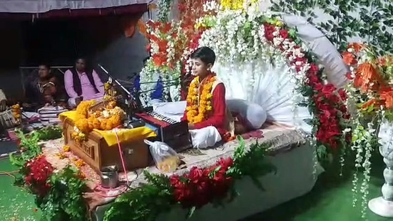 Bal Vyas narrated the story of Ram's birth anniversary