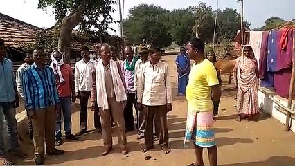 Movement: Tenduya came in camera and villager in panic