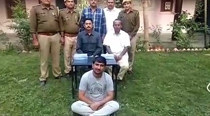 आरोपी गिरफ्तार, दो देशी कट्टे बरामद