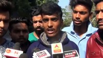 हैदराबाद की घटना के विरोध में छात्रों ने दुष्कर्मियों के पुतले फूंके, फांसी की सजा देने की मांग