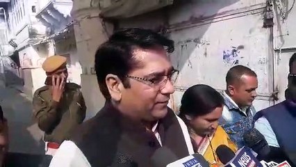 मतपत्र में निकला दस रुपए का नोट!