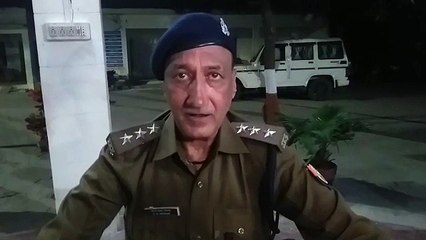 चेकिंग के दौरान दरोगा से मारपीट