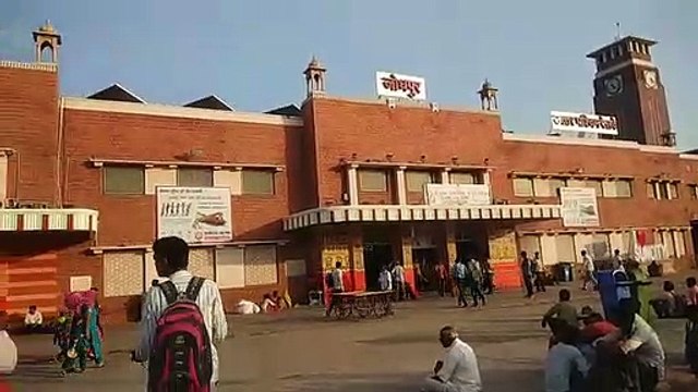 Senior citizens get upset at Jodhpur railway station