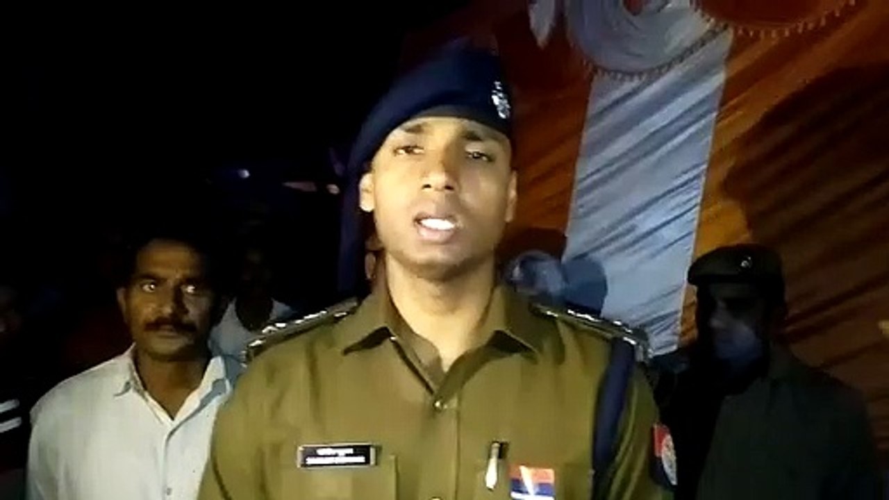 Hapur: शादी में बदमाशों ने बारातियों पर की ताबड...