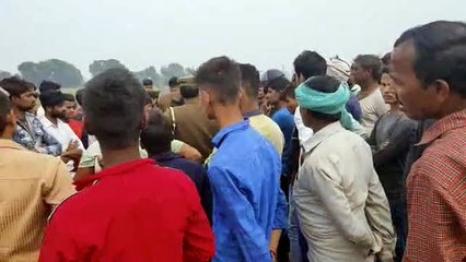 下载视频: VIDEO: जड़ी बूटी लेने गए वैद्य की ट्रेन की चपेट में आने से मौत, परिवार में मचा कोहराम