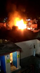 घर में आग लगने से मचा हडक़ंप