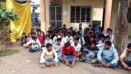 छात्रों के फोड़े अंडे तो एबीवीपी कार्यकर्ताओं ने लगाए नारे