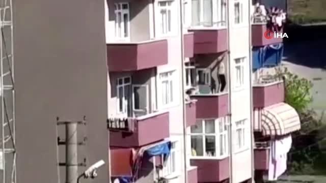 Balkon duvarında tehlikeli dans...Sokağa çıkma yasağında yürekleri ağza getiren anlar kamerada