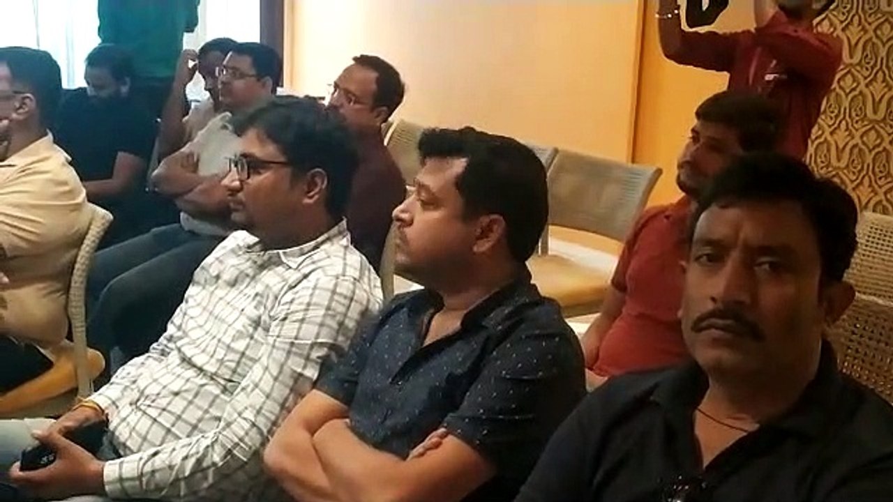 दिवाली से पहले ऑनलाइन ट्रेड के विरोध में उतरे व...