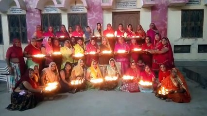 मंदिरों में दीपदान कार्यक्रम, पॉलीथिन उपयोग नहीं करने का संकल्प