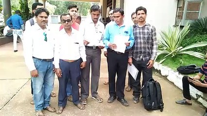 महानदी चिटफण्ड कंपनी के डायरेक्टरों की गिरफ्तारी की मांग को लेकर निवेशकों ने किया कलेक्ट्रेट