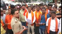 कमलेश तिवारी की हत्या के विरोध में सड़क पर उतरे हिंदूवादी संगठन, कर दी ये मांग- देखें वीडियो