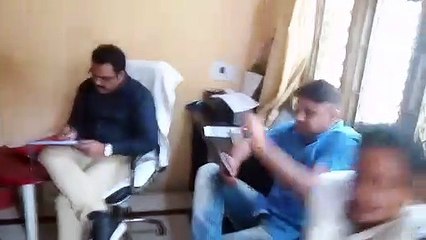 janpad AE caught taking bribe