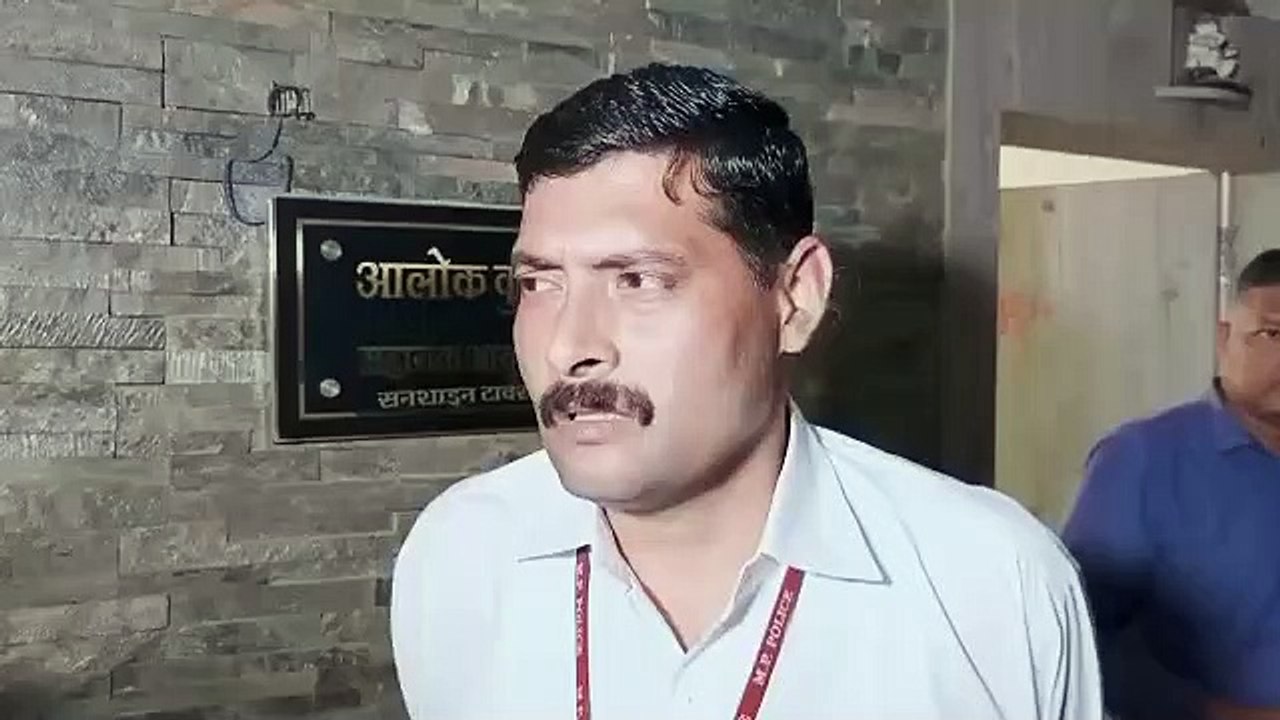 आलोक खरे को साथ नहीं ले गई लोकायुक्त, पर टीआई बोले हमने उन्हें ‘मुक्त’ नहीं किया