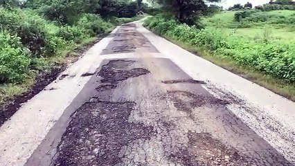 खस्ताहाल सडक़