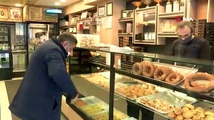 Sokağa çıkma yasağından muaf olanlar işlerine gidiyor