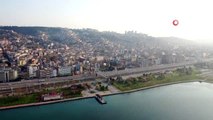 Sokağa çıkma yasağının uygulandığı Kocaeli'de boş kalan kent havadan görüntülendi