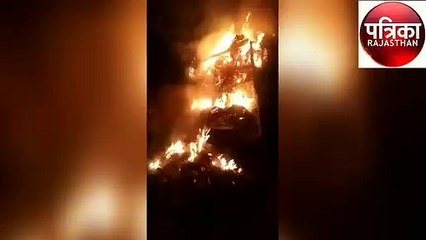 जयपुर जाना था ट्रक, रात को हो गया कबाड़ का कबाड़ा